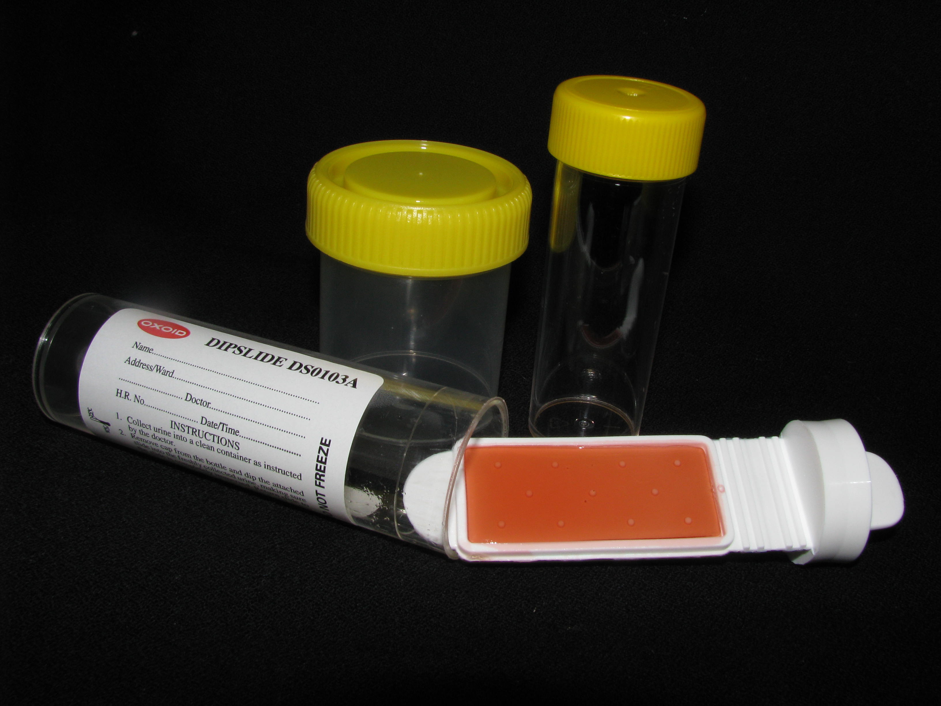 NC00305 (6748) Urine Dipslides